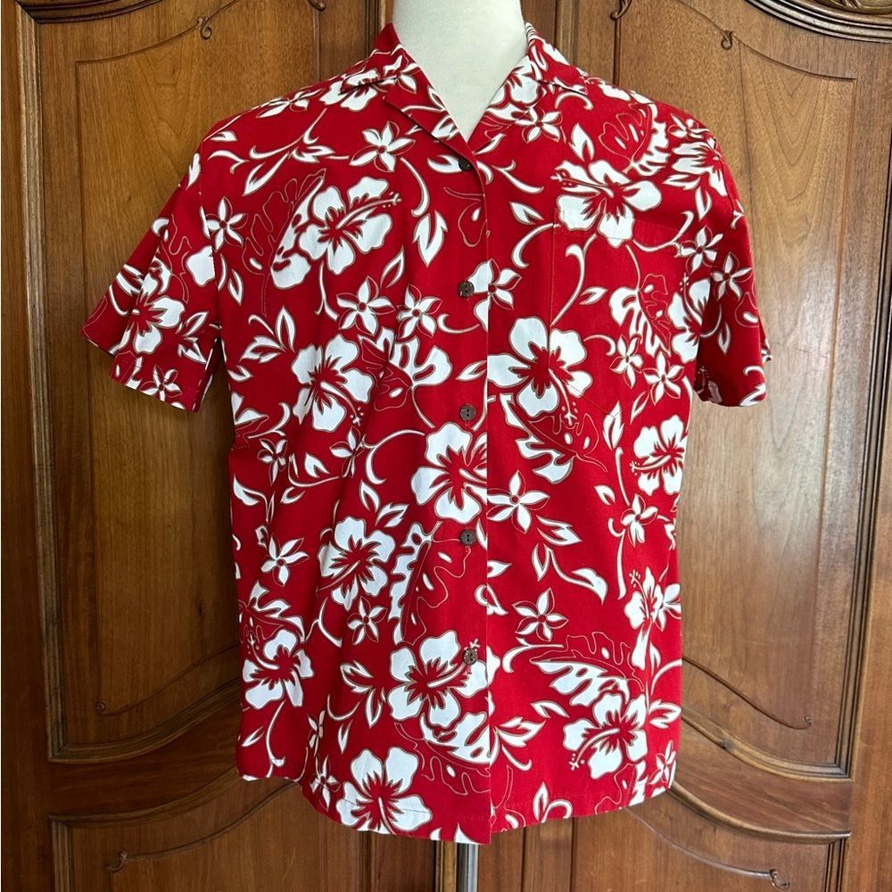 HILO HATTIE’S Classic Shirt Original Hawaiian Hibiscus Aloha Shirt Size Medium